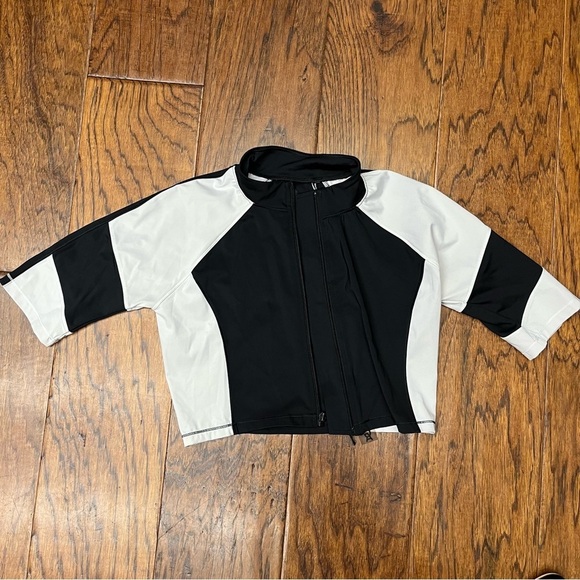 Good American Black and White Cropped Jacket - Picture 1 of 6